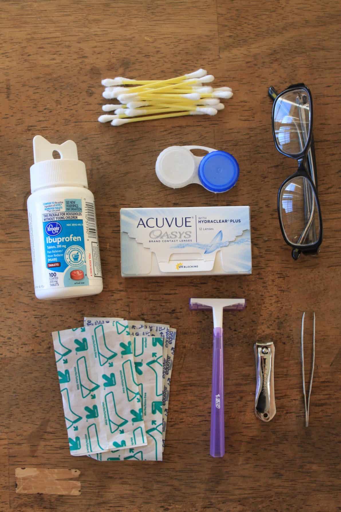 Personal hygiene items to travel the world with a backpack.