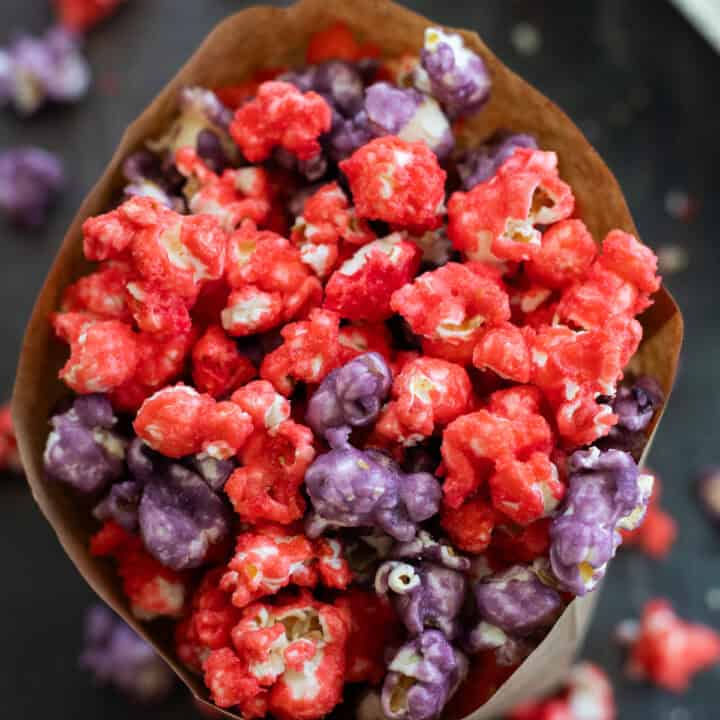 Galaxy's Edge popcorn in a brown paper bag.